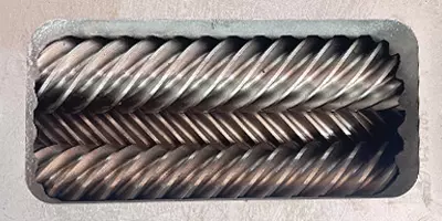 Planetary screw